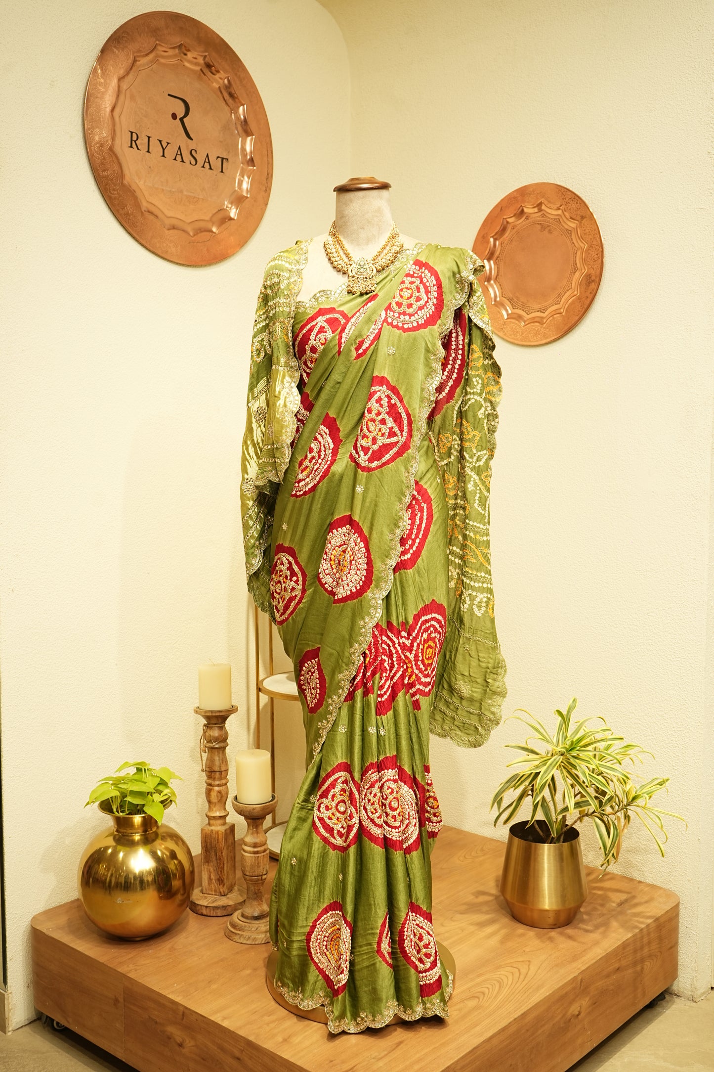 Rai bandhej mehendi green