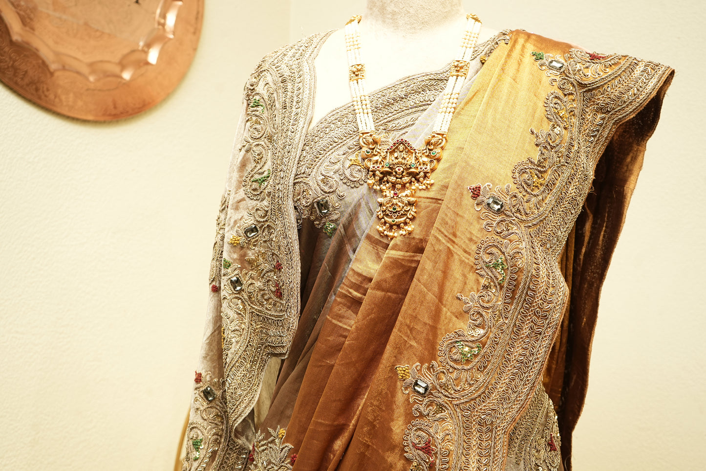 NTIQUE Tissue saree
